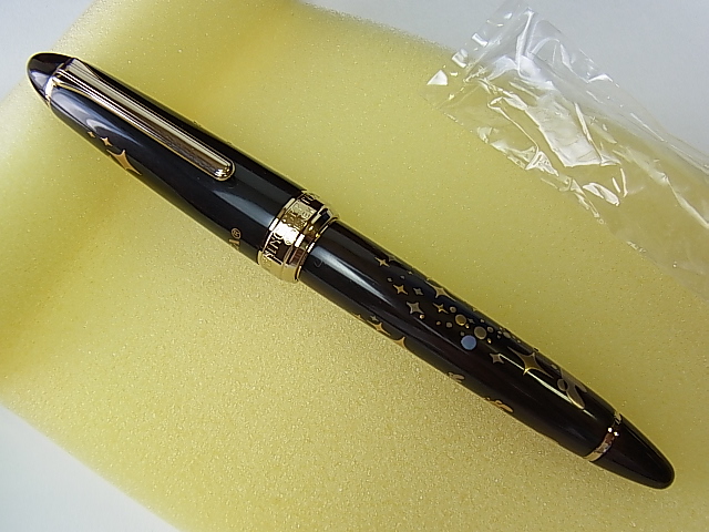 品 東京ディズニーシー 開園記念 万年筆 セーラー製 限定50本 セーラー 売買されたオークション情報 Yahooの商品情報をアーカイブ公開 オークファン Aucfan Com