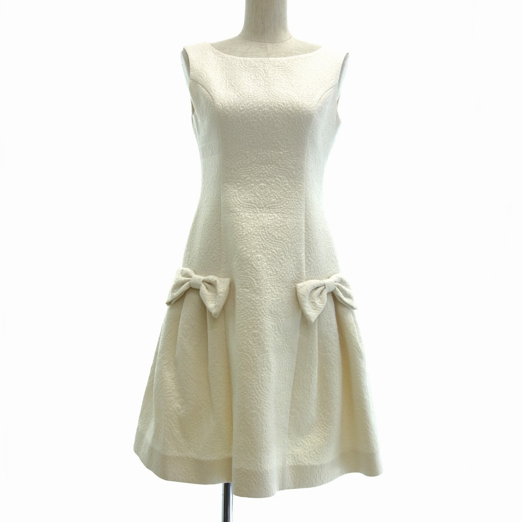 Rene ルネ リボンデザイン ジャガード ノースリーブ ワンピース 白 34 ルネ 売買されたオークション情報 Yahooの商品情報をアーカイブ公開 オークファン Aucfan Com