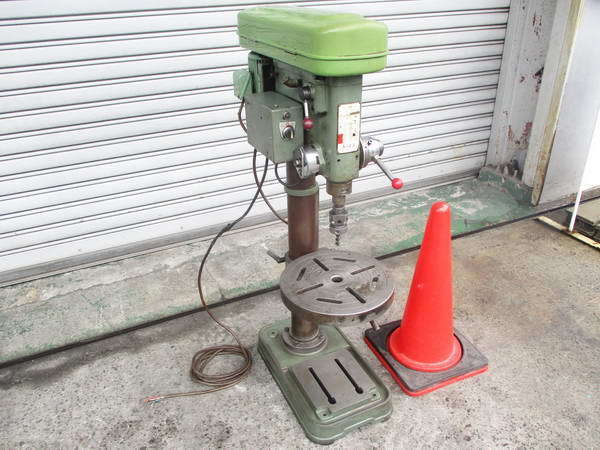 サ仲u357 キラ Kira タッピングボール盤 Krt 4 3相0v 取扱説明書有り タッピング盤 ボール盤 ドリリング兼用 ボール盤 売買されたオークション情報 Yahooの商品情報をアーカイブ公開 オークファン Aucfan Com