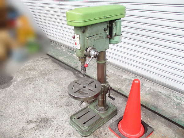 サ仲u357 キラ Kira タッピングボール盤 Krt 4 3相0v 取扱説明書有り タッピング盤 ボール盤 ドリリング兼用 ボール盤 売買されたオークション情報 Yahooの商品情報をアーカイブ公開 オークファン Aucfan Com