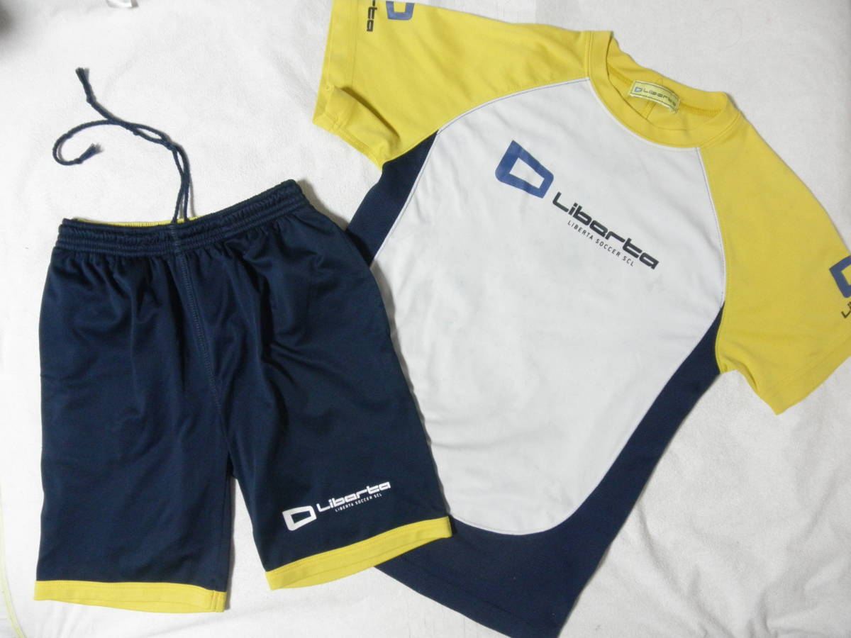Liberta リベルタ サッカースクール 半袖 ユニフォーム ハーフパンツ 上下セット Js 1 130cm トレーニングウェア ネイビー 紺 黄色 上下セット 売買されたオークション情報 Yahooの商品情報をアーカイブ公開 オークファン Aucfan Com
