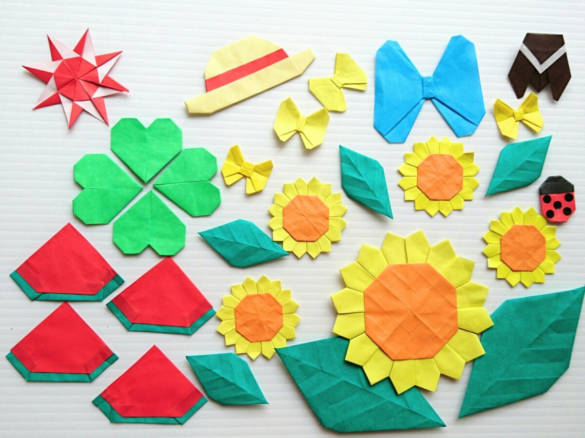 夏の折り紙 ひまわり 向日葵 すいか セミ チョウ など リース素材 夏 壁飾り 折り紙 千代紙 売買されたオークション情報 Yahooの商品情報をアーカイブ公開 オークファン Aucfan Com