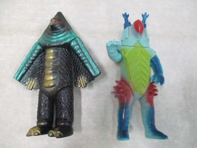 バンダイ ブルマァク 帰ってきたウルトラマン キングボックル ミラーマン インベラー ソフビ フィギュア その他 売買されたオークション情報 Yahooの商品情報をアーカイブ公開 オークファン Aucfan Com