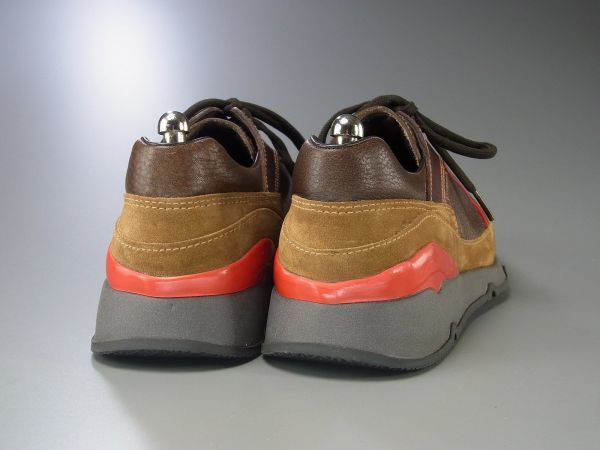 T4468 イタリア製 ミュウミュウ Miumiu メンズ コンビレザースニーカー レザーシューズ 革靴 茶 靴 売買されたオークション情報 Yahooの商品情報をアーカイブ公開 オークファン Aucfan Com