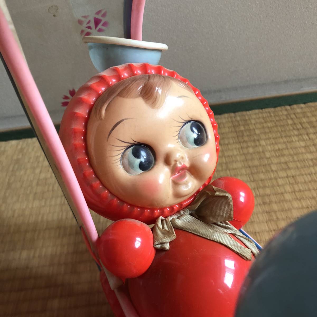 昭和レトロ 起き上がりこぼし 起き上がり赤ちゃん ガラガラ メリー 40cm 抱き人形 ベビー人形 売買されたオークション情報 Yahooの商品情報をアーカイブ公開 オークファン Aucfan Com