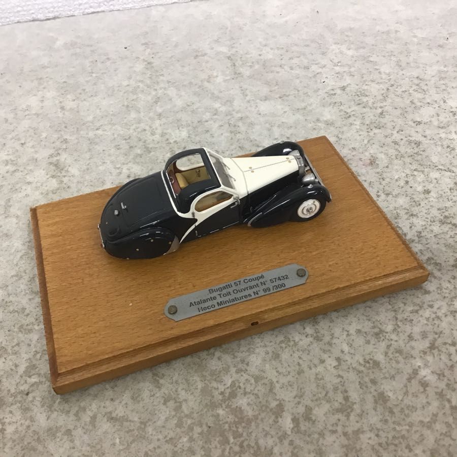 Heco Miniatures 1/43 Scale 401M - Bugatti 57S Tourer - Black Heco Miniatures 1/43 Scale 401M - Bugatti 57S Tourer - Black
