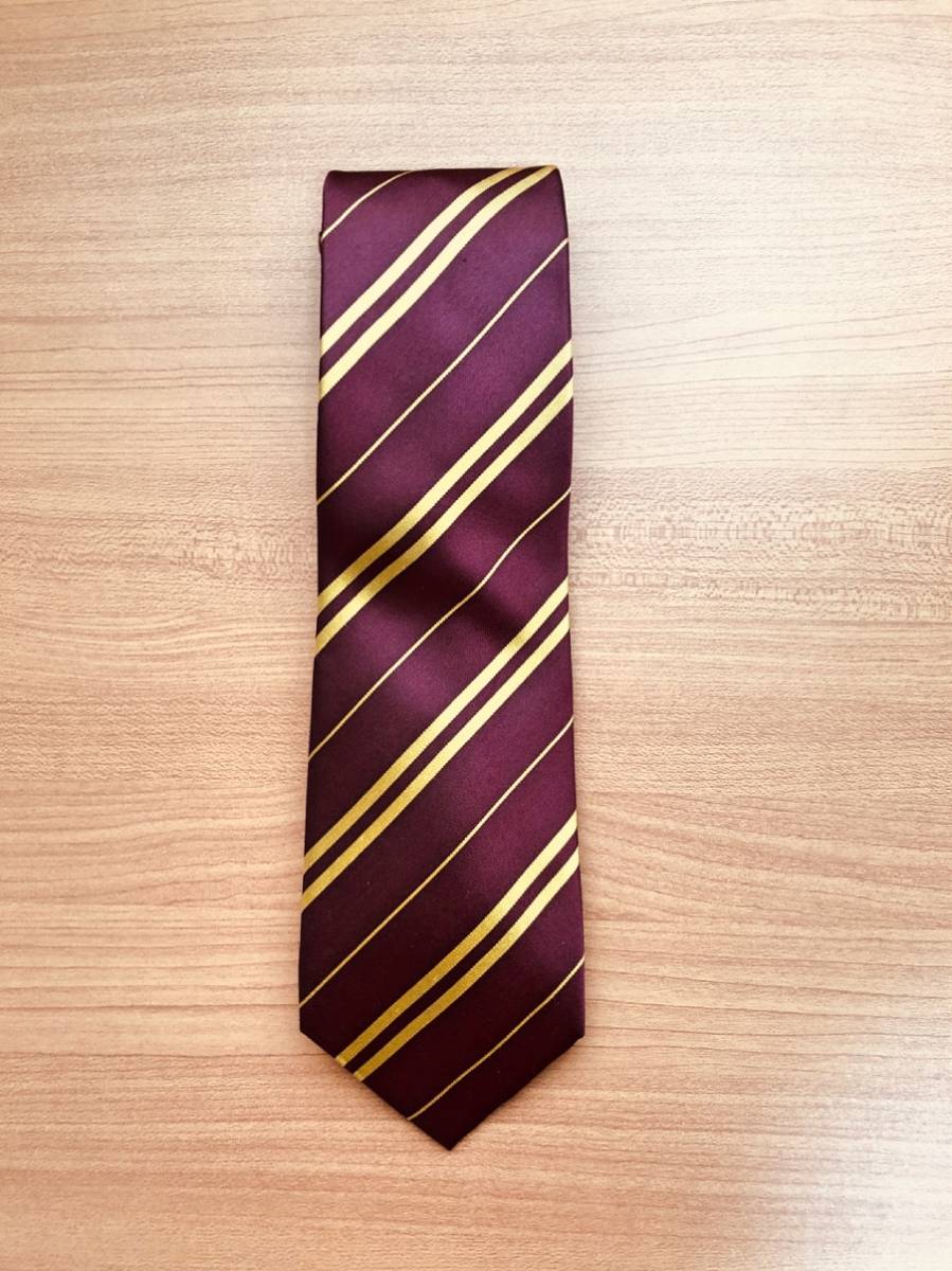 セール Usj ハリーポッター ネクタイ グリフィンドール ファッション小物 売買されたオークション情報 Yahooの商品情報をアーカイブ公開 オークファン Aucfan Com