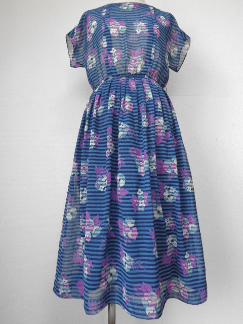 古着 レトロ Vintage青紺和風花柄ワンピース 70s60s70年代60年代ヴィンテージ昭和モダンアジサイ着物和柄11号クラシカルアンティーク Mサイズ 売買されたオークション情報 Yahooの商品情報をアーカイブ公開 オークファン Aucfan Com