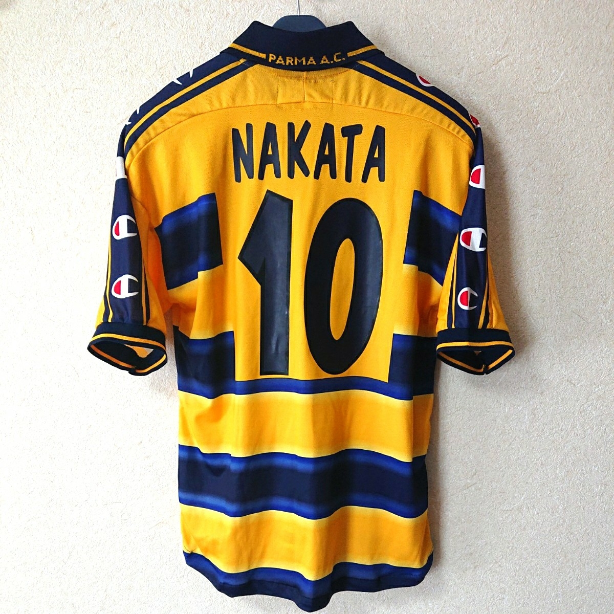 01 パルマ 中田 英寿 半袖 ユニフォーム イタリア セリエa 売買されたオークション情報 Yahooの商品情報をアーカイブ公開 オークファン Aucfan Com