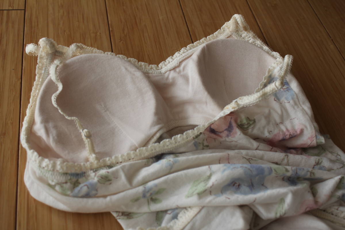 Gelato Pique ジェラート ピケ ノースリーブキャミ ショートパンツ 上下セット お花柄 インナー カップ付き F ジェラートピケ 売買されたオークション情報 Yahooの商品情報をアーカイブ公開 オークファン Aucfan Com