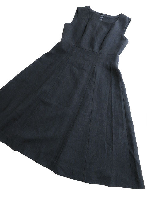 ホコモモラ スクエアネック ノースリーブ切替ワンピース 黒nd064 ワンピース 売買されたオークション情報 Yahooの商品情報をアーカイブ公開 オークファン Aucfan Com