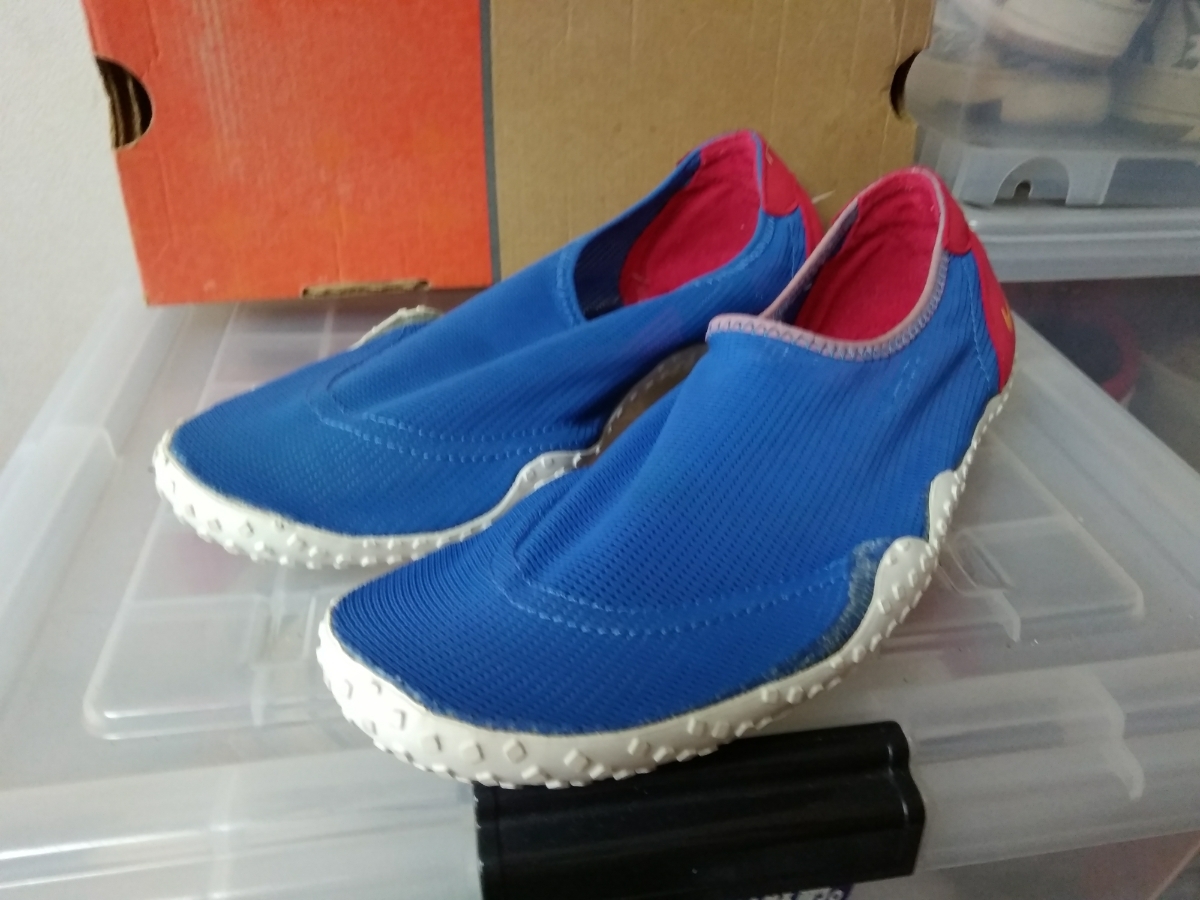 nike aqua sock classic