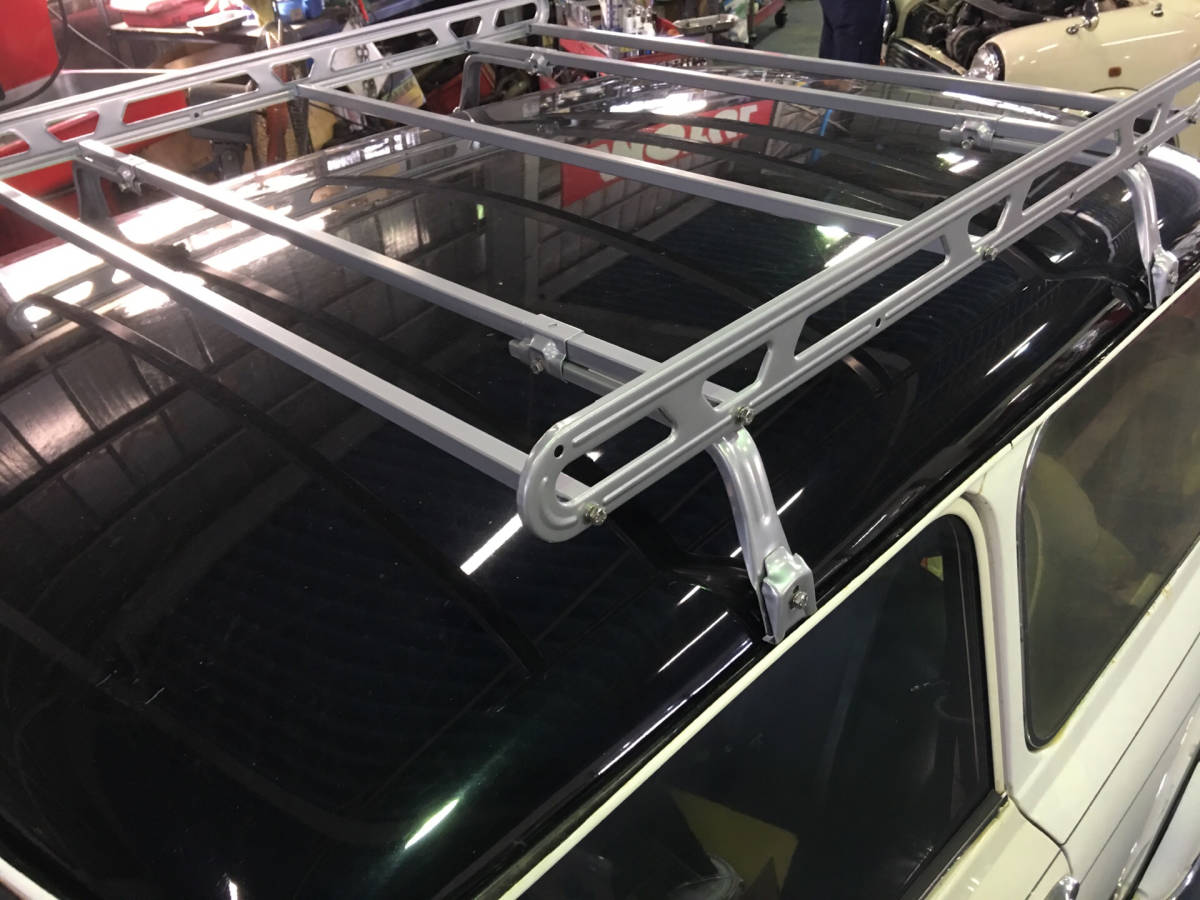 レイヨットタイプ ビンテージ ルーフラック ルーフキャリア ローバーミニ クラシックミニ Smiths Sons Vintage Roof Rackの質問一覧