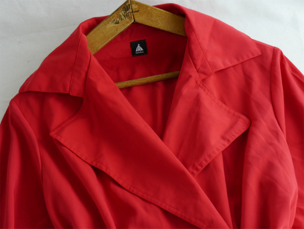 メルロー Merlot 夏に着たい ぱっと着映える さらりとキレイ見え カシュクール ワンピース 赤 Mサイズ 売買されたオークション情報 Yahooの商品情報をアーカイブ公開 オークファン Aucfan Com