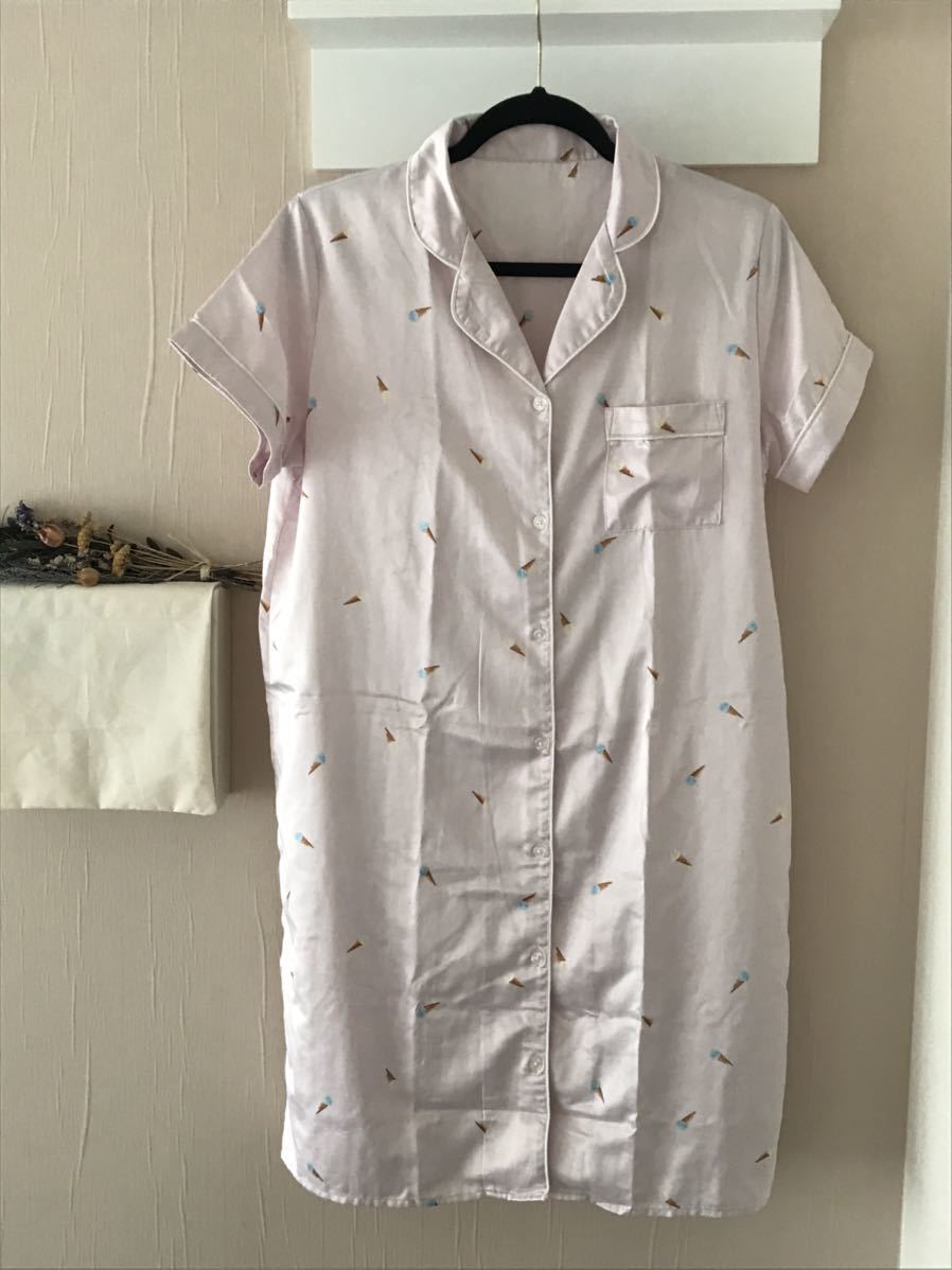 Gu ジーユー ピンク色 アイスクリーム柄 サテンパジャマ ワンピース ｌ ルームウェア 女性用 売買されたオークション情報 Yahooの商品情報をアーカイブ公開 オークファン Aucfan Com