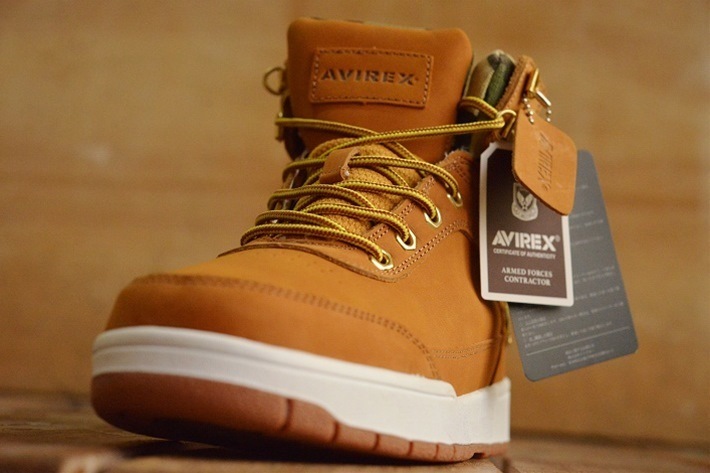 Avirex 本革 スニーカー ブーツ メンズ Blizzard ハイカット アビレックス シューズ Av1261 Gold Nubuck 28 0 1円 スタート 28 0cm 売買されたオークション情報 Yahooの商品情報をアーカイブ公開 オークファン Aucfan Com
