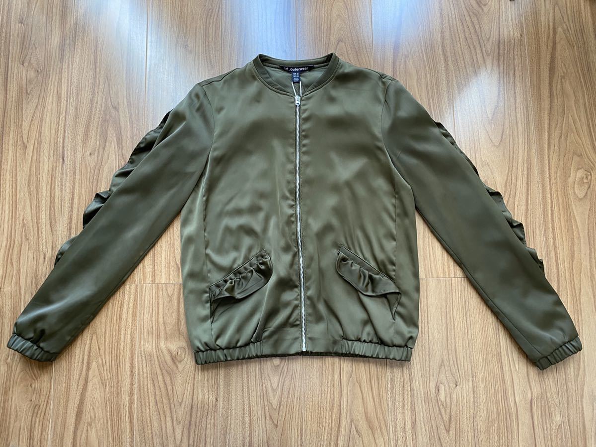 品 Zara ザラ フリル ジャケット カーキ レディース 半額以下 ジャンパー ブルゾン 売買されたオークション情報 Yahooの商品情報をアーカイブ公開 オークファン Aucfan Com