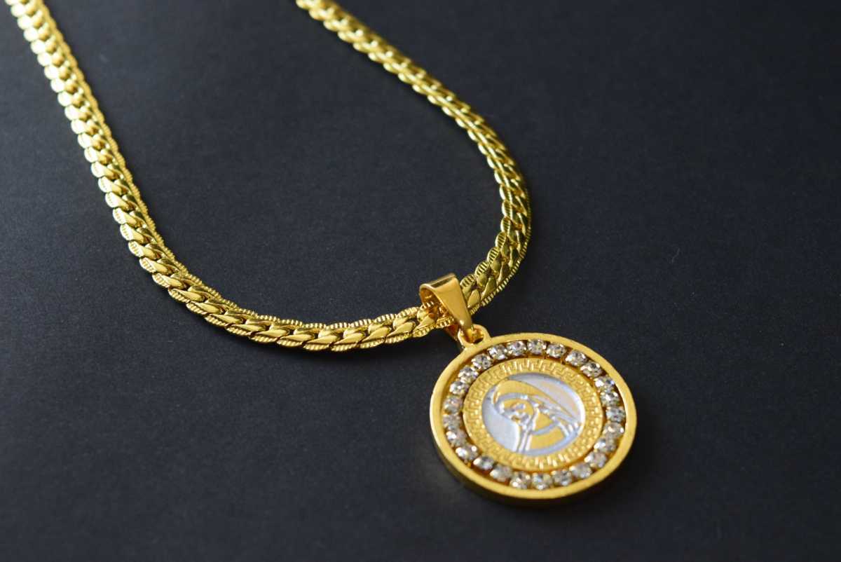 喜平ネックレス ゴールド メンズ コインペンダントトップ 18k 刻印あり 18金 K18 Cz ダイヤモンド ペンダント イエローゴールド 売買されたオークション情報 Yahooの商品情報をアーカイブ公開 オークファン Aucfan Com