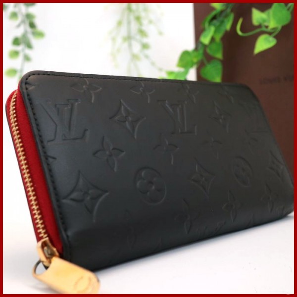 Louis Vuitton ヴィトン ヴェルニ ジッピーウォレット 黒 赤 定価約１１万 ラウンドファスナー 長財布 1円 その他 売買されたオークション情報 Yahooの商品情報をアーカイブ公開 オークファン Aucfan Com