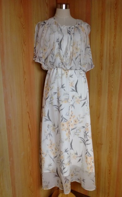 最終処分 マーキュリーデュオ シフォンロングワンピ 花柄 F ワンピース 売買されたオークション情報 Yahooの商品情報をアーカイブ公開 オークファン Aucfan Com