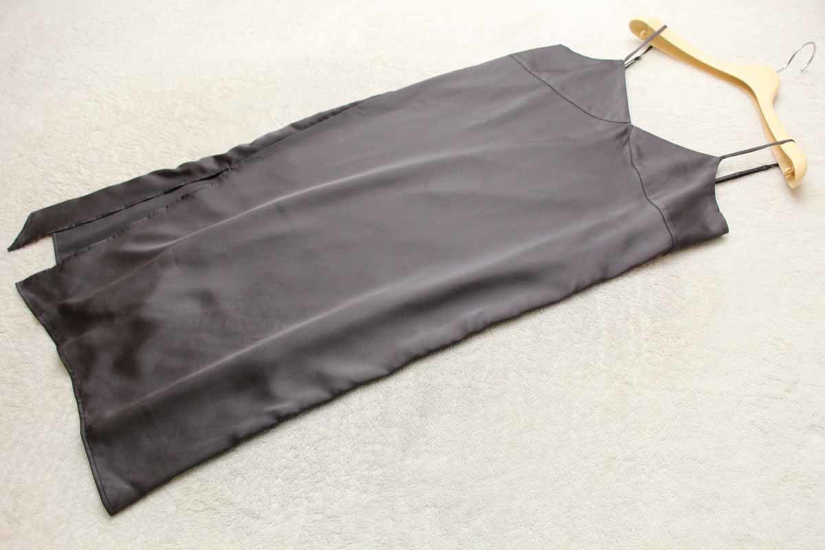 7 453 右サイドスリットキャミワンピース チャコールグレー Mサイズ 売買されたオークション情報 Yahooの商品情報をアーカイブ公開 オークファン Aucfan Com