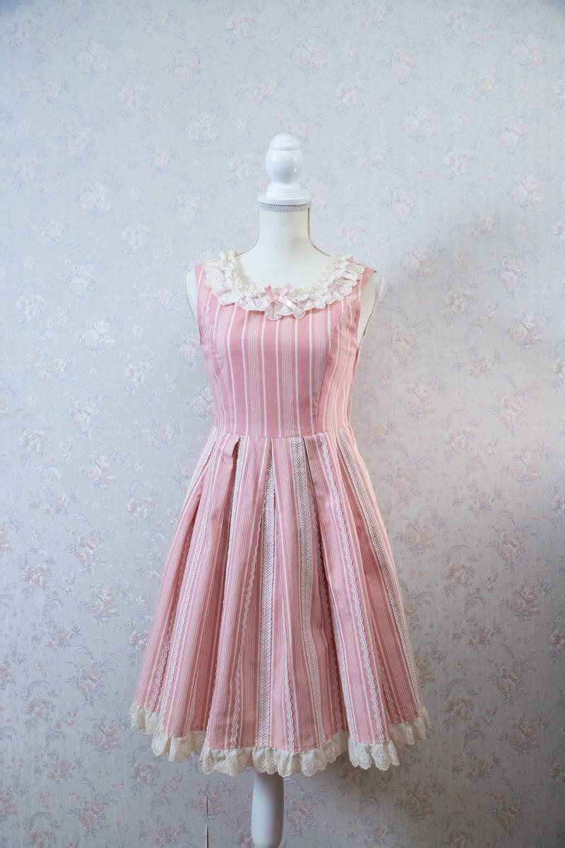 Innocent World ワンピース ジャンパスカート イノセントワールド ピンク ワンピース 売買されたオークション情報 Yahooの商品情報をアーカイブ公開 オークファン Aucfan Com