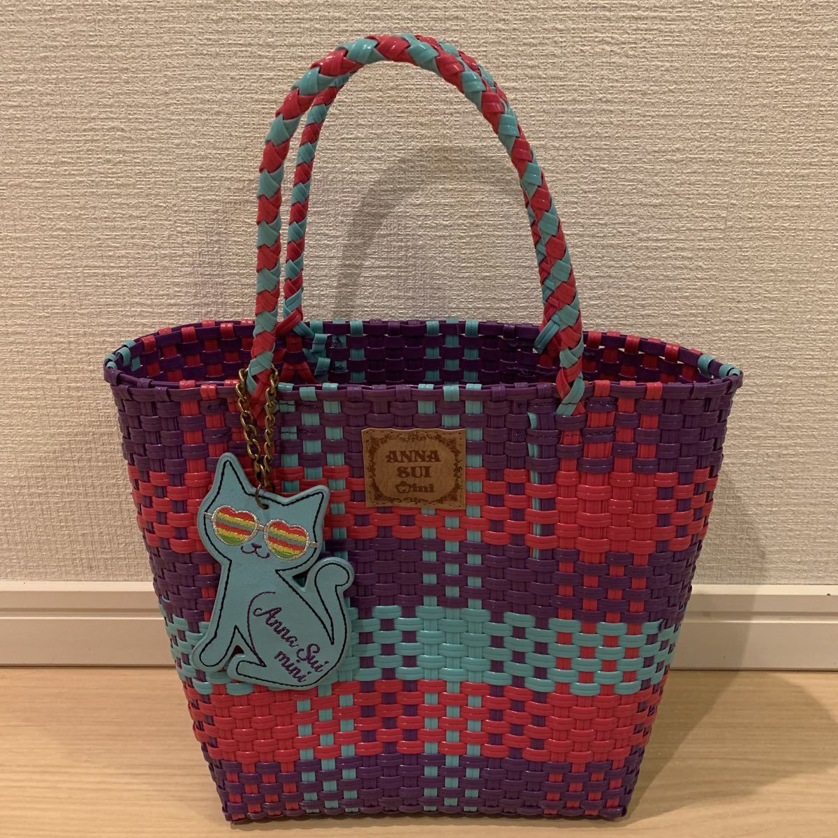 Anna Sui アナスイミニ カゴバッグ ハンドバッグ かごバッグ チェック柄 格安出品 かばん バッグ 売買されたオークション情報 Yahooの商品情報をアーカイブ公開 オークファン Aucfan Com