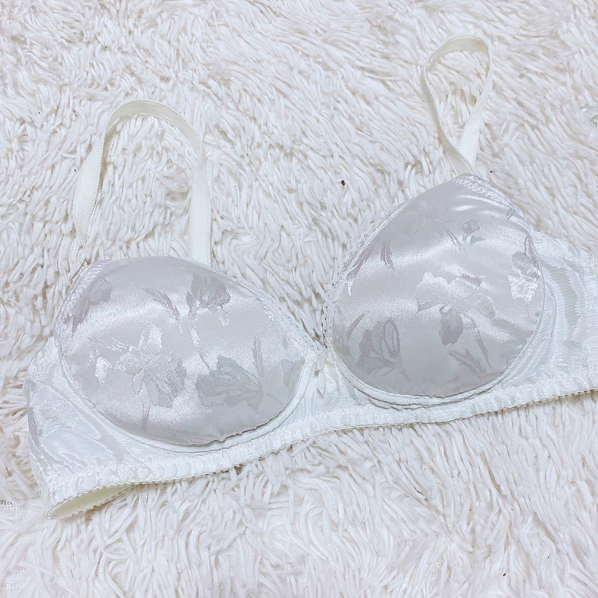 945彩 妹のc Bカップ ブラジャー ワコール トリンプ プラ まとめ売り 28枚 タンス整理品 ブラ レディース 下着 ラスト 75 売買されたオークション情報 Yahooの商品情報をアーカイブ公開 オークファン Aucfan Com