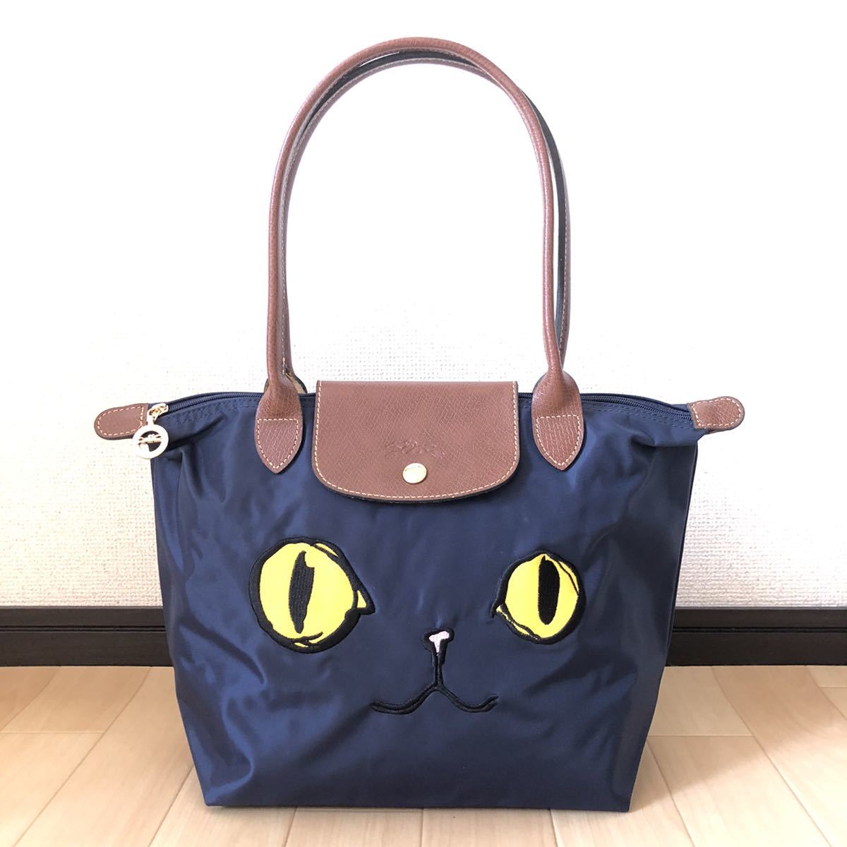 イエロー Yellow Longchamp トートバッグ ロンシャン トートバッグ 猫 ミャオ ロングハンドル ロンシャン 売買されたオークション情報 Yahooの商品情報をアーカイブ公開 オークファン Aucfan Com