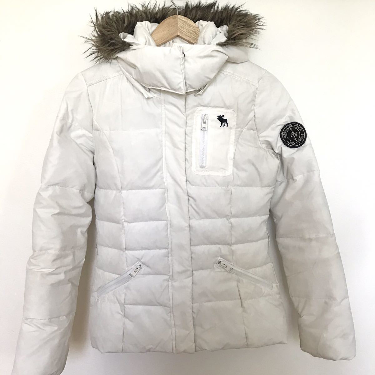 Abercrombie Fitch アバクロンビー フィッチ ダウン ジャケット コート 上着 フード ファー ジップアップ 防寒 白 レディース S 7245ee Sサイズ 売買されたオークション情報 Yahooの商品情報をアーカイブ公開 オークファン Aucfan Com