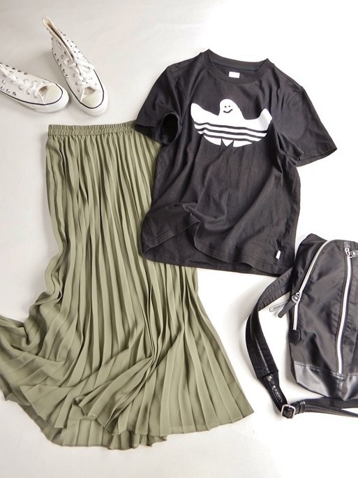 アディダス Adidas コットン100 大人可愛いマークゴンザレスxトレフォイルコラボｔシャツ トップス 売買されたオークション情報 Yahooの商品情報をアーカイブ公開 オークファン Aucfan Com