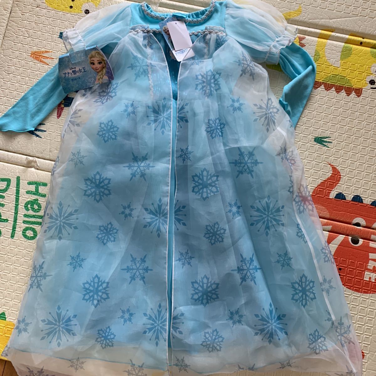 松68 アナと雪の女王 エルサ ワンピース コスプレ 110サイズ タグ付き 1円スタート 110 105 114cm 売買されたオークション情報 Yahooの商品情報をアーカイブ公開 オークファン Aucfan Com