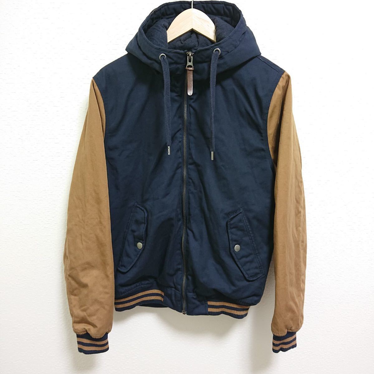 Divided H M ディヴィデッド エイチアンドエム ジャケット ジャンパー スタジャン 中綿 フード ネイビー キャメル メンズ M 7221wv ジャンパー ブルゾン 売買されたオークション情報 Yahooの商品情報をアーカイブ公開 オークファン Aucfan Com