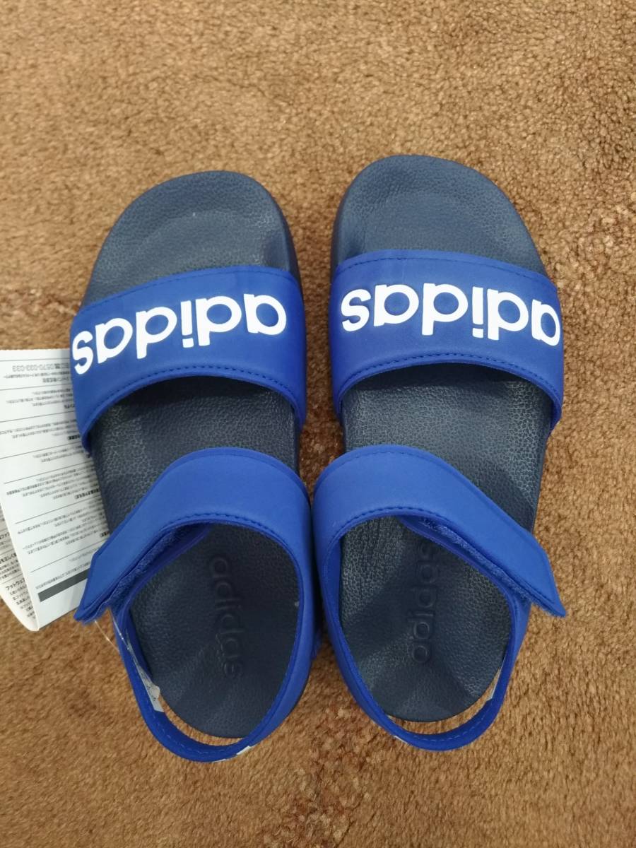 Adidas アディダス ブルーのサンダル Adilette Sandal ｋ 男の子 キッズ 子供用 21 0センチ 21cm 売買されたオークション情報 Yahooの商品情報をアーカイブ公開 オークファン Aucfan Com