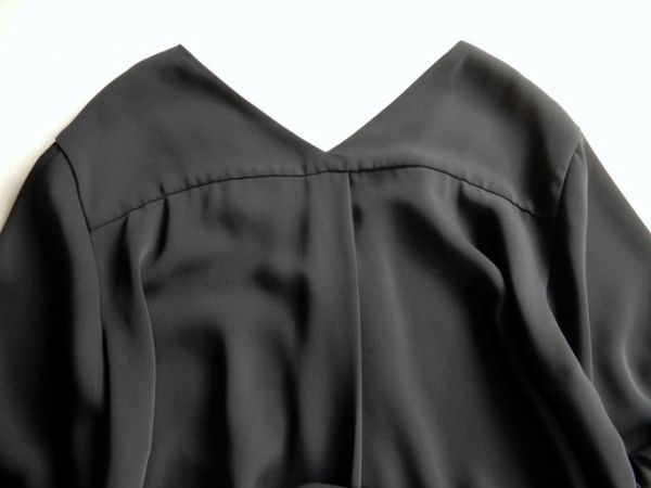ナノユニバース Nano Co 大人きれいめウエストマーク前後ｖネック比翼ボタンロング丈とろみワンピース 女性用 売買されたオークション情報 Yahooの商品情報をアーカイブ公開 オークファン Aucfan Com