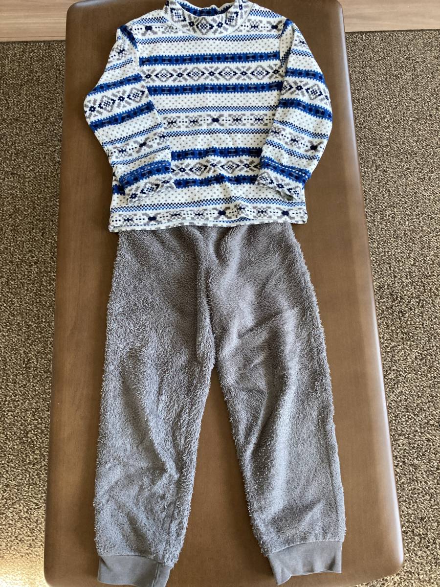 ユニクロ フリースパジャマ Sサイズ 1相当 男の子 秋冬 男の子用 売買されたオークション情報 Yahooの商品情報をアーカイブ公開 オークファン Aucfan Com