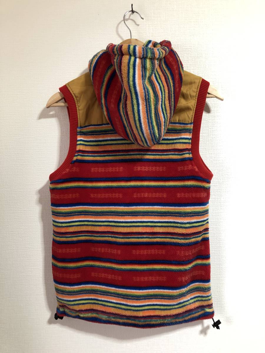 Titicaca チチカカ フード付き フリースベスト レディース Mサイズ ジップアップベスト パーカーベスト ボーダー柄 アウトドアウェア 女性用 売買されたオークション情報 Yahooの商品情報をアーカイブ公開 オークファン Aucfan Com