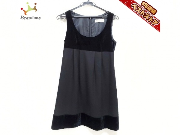 プライベートレーベル Private Label サイズm 黒 レディース ファー取外し可 ワンピース ワンピース ロング 売買されたオークション情報 Yahooの商品情報をアーカイブ公開 オークファン Aucfan Com