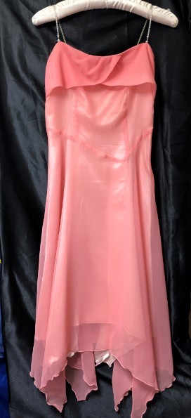 オレンジピンク オーガンジー パーティードレス ピンク 売買されたオークション情報 Yahooの商品情報をアーカイブ公開 オークファン Aucfan Com