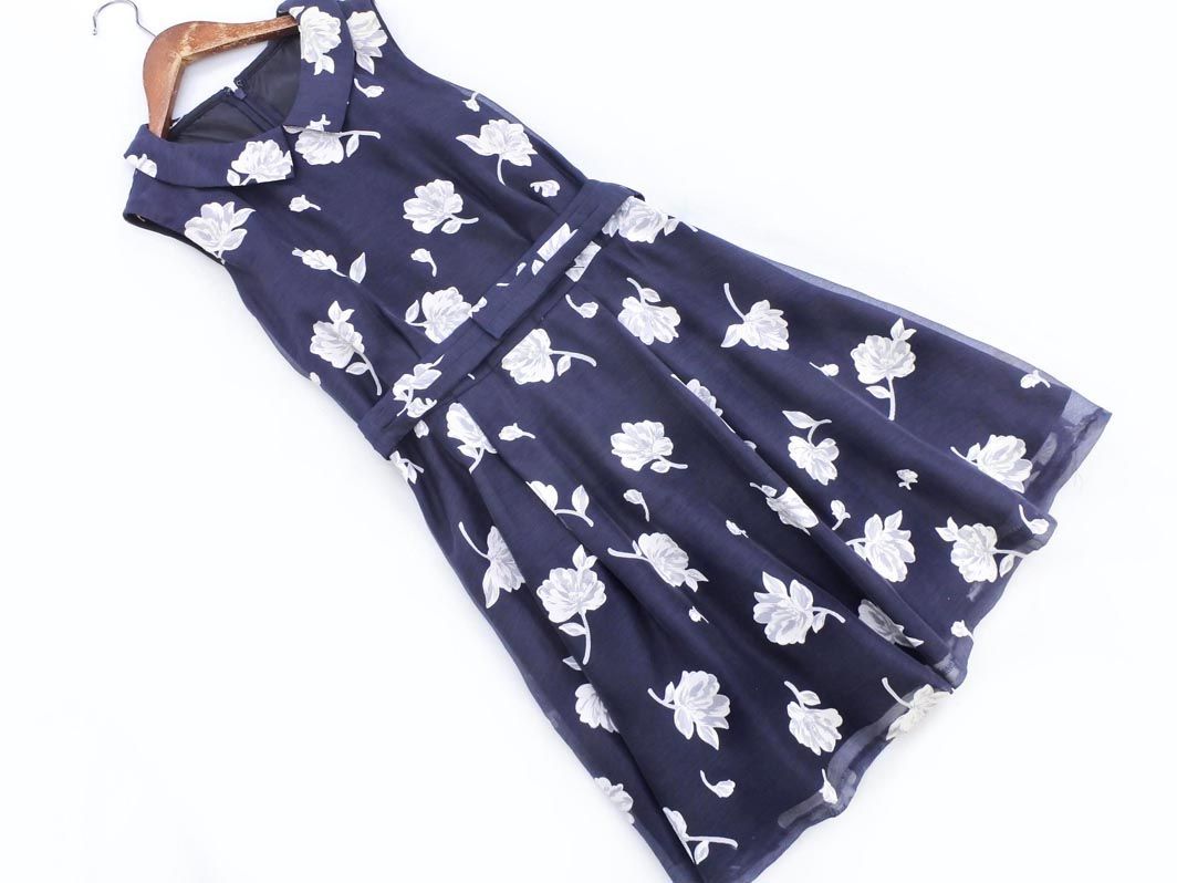 ネコポスok レッセパッセ 花柄 ワンピース Size36 紺 Aha4 ワンピース 売買されたオークション情報 Yahooの商品情報をアーカイブ公開 オークファン Aucfan Com