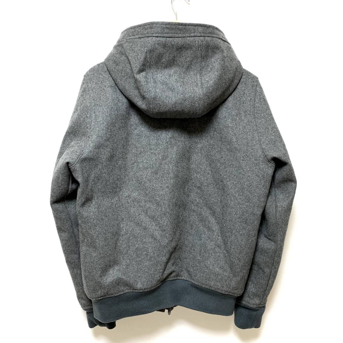 C31 Hollister ホリスター サイズm パーカー メルトンジャケット アウター グレー メンズ 肉厚 フード リブ袖 ジップアップ 防寒 Gg その他 売買されたオークション情報 Yahooの商品情報をアーカイブ公開 オークファン Aucfan Com