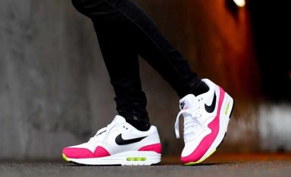 white black volt rush pink