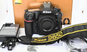  Com  D850  