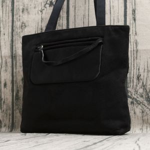 Prada トートバッグ メンズの平均価格は21 275円 ヤフオク 等のprada トートバッグ メンズ のオークション売買情報は38件が掲載されています