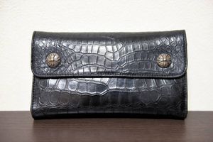 クロムハーツ 2zipの値段と価格推移は 13件の売買情報を集計したクロムハーツ 2zipの価格や価値の推移データを公開