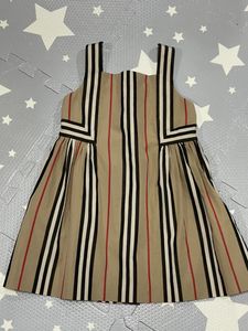 バーバリー ワンピース キッズの平均価格は5 384円 ヤフオク 等のバーバリー ワンピース キッズのオークション売買情報は7件が掲載されています