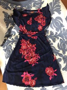 トリーバーチ ワンピースの平均価格は5 050円 ヤフオク 等のトリーバーチ ワンピースのオークション売買情報は18件が掲載されています