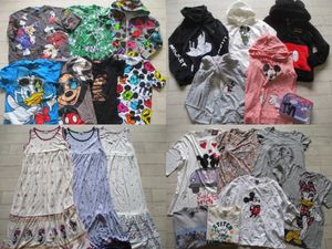 ディズニー 洋服の平均価格は1 961円 ヤフオク 等のディズニー 洋服のオークション売買情報は9件が掲載されています