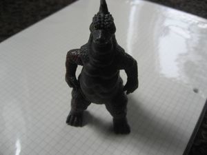 ウルトラマンソフビ 怪獣の平均価格は7 363円 ヤフオク 等のウルトラマンソフビ 怪獣のオークション売買情報は37件が掲載されています