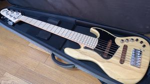 Xotic Xj 1tの値段と価格推移は 6件の売買情報を集計したxotic Xj 1tの価格や価値の推移データを公開